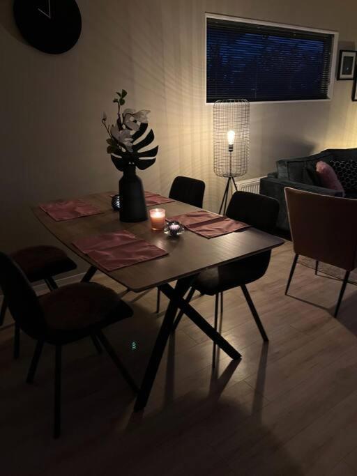 Luxus Chalet Waterfront Lathum المظهر الخارجي الصورة